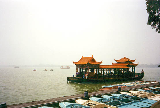 tourist barge at the Summer Palace